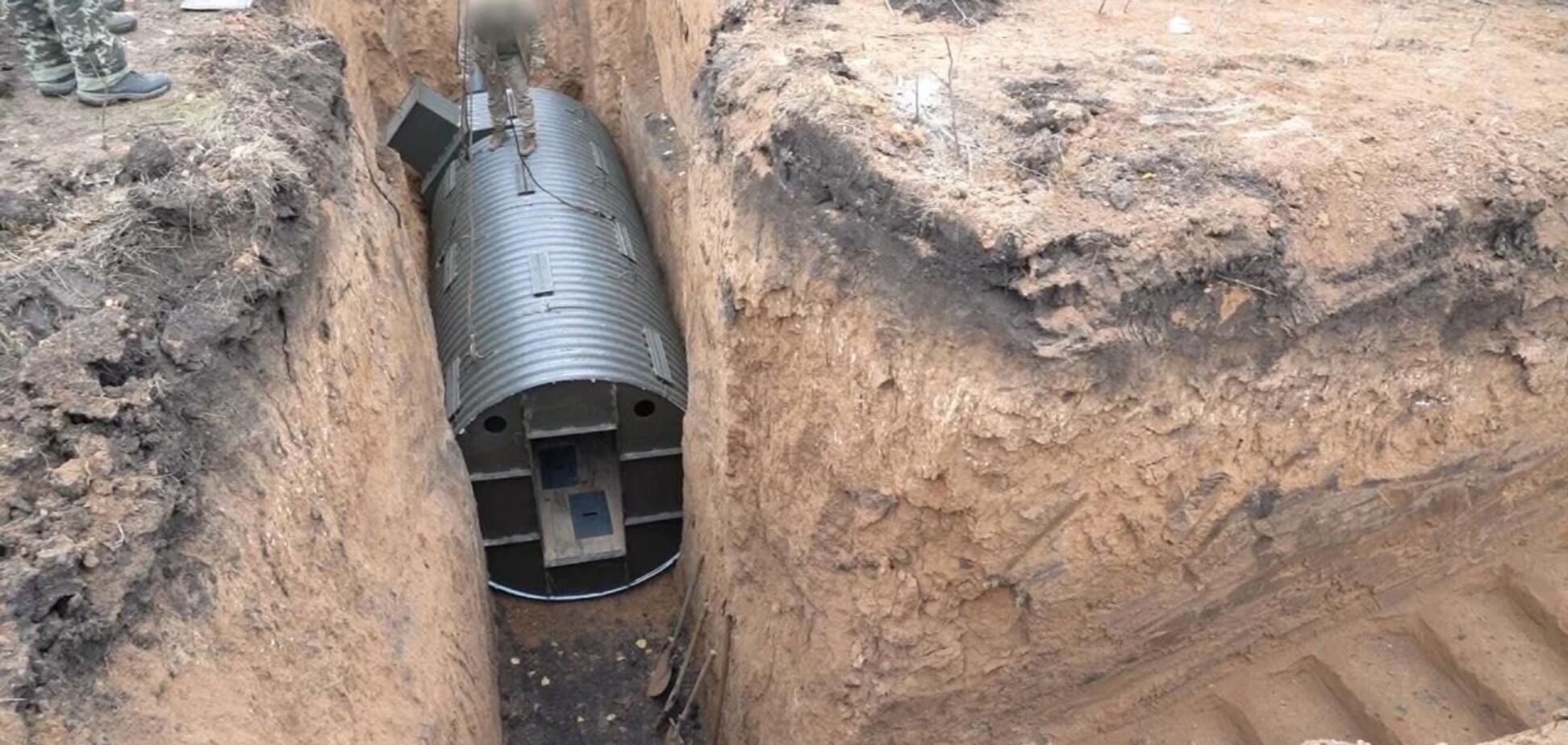 Українські бійці отримали вже 200 модульних укриттів від 'Сталевого фронту'