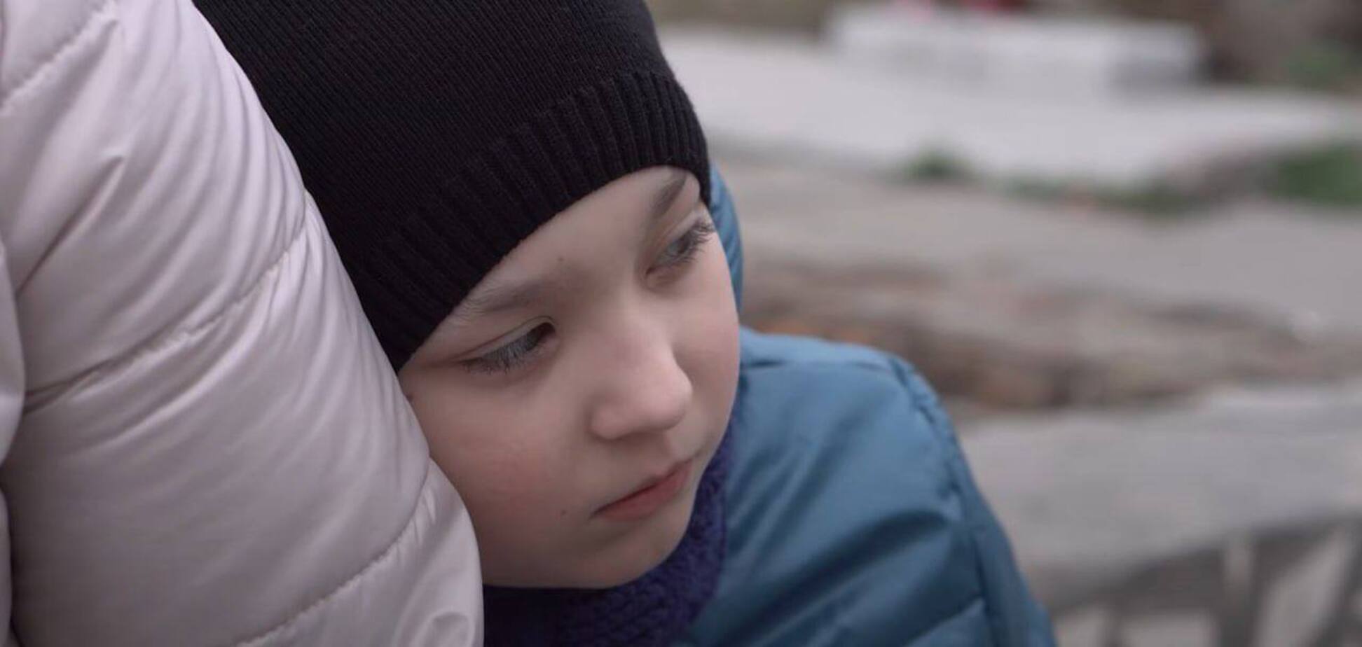 'От пережитого сын перестал говорить': семья из Мариуполя получила жилье в Днепре, которое обустроил Фонд Рината Ахметова