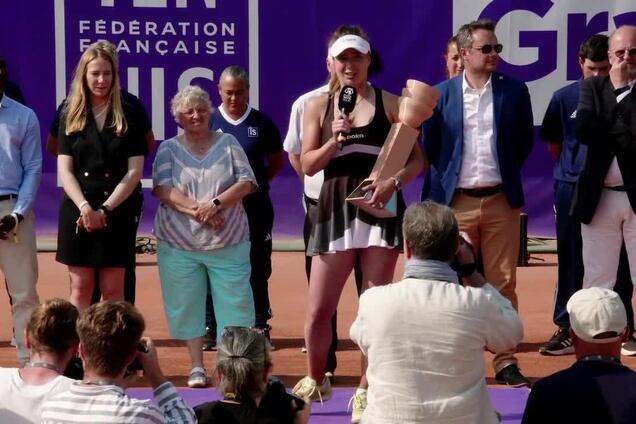 'Вместе мы увидим свет и выиграем эту войну'. Свитолина отдала Украине все заработанные деньги за победу на турнире в Страсбурге