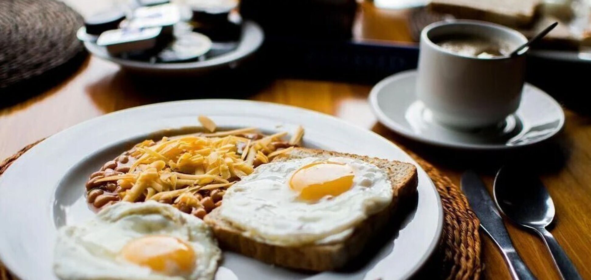 Топ-8 найпопулярніших шкідливих сніданків: від них варто відмовитись 