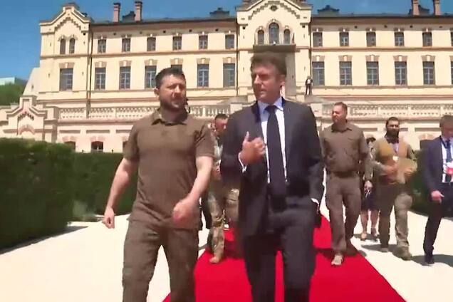 Зеленский встретился с Эммануэлем Макроном