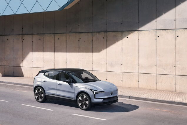 Volvo представила новый электрический кроссовер EX30