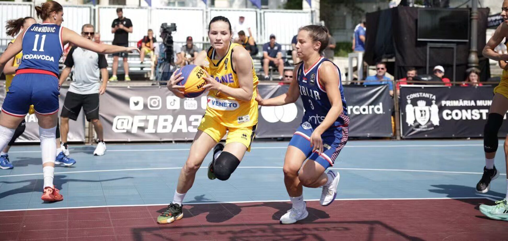 Женская сборная Украины одержала важную победу над Испанией в отборе на чемпионат Европы по баскетболу 3х3