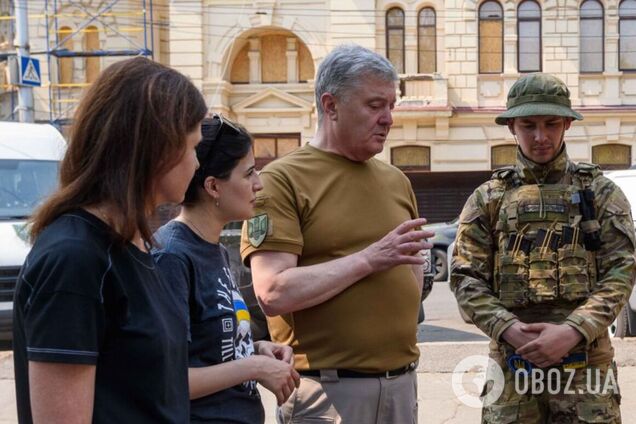 Херсонская тероборона получила от Порошенко лодки и снаряжение для спасения людей