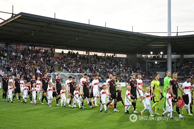 Болельщики на матче отбора Евро-2024 спели 'Путин - х*ло'. Видео