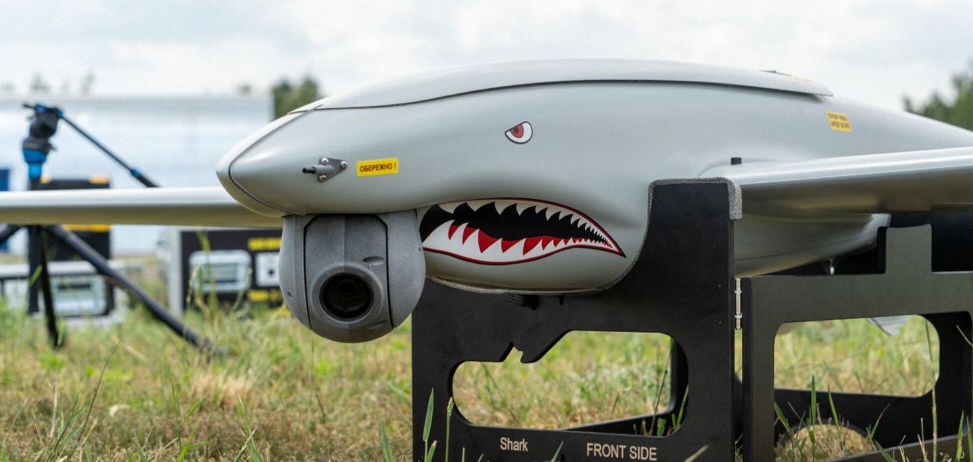 ОККО и 'Повернись живим' передали украинским защитникам вторую партию разведкомлексов 'ШАРК'