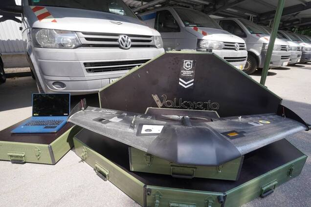 Пограничники получили от 'Стального фронта' пикапы и БПЛА на 15 млн