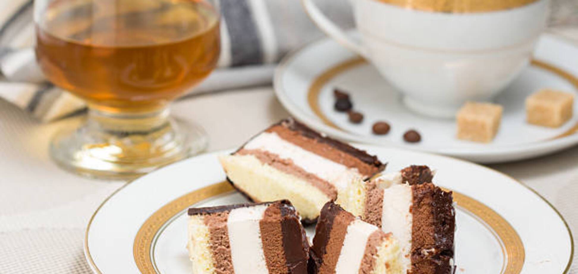 Торт 'Пташине молоко': як приготувати ефектний десерт в домашніх умовах 