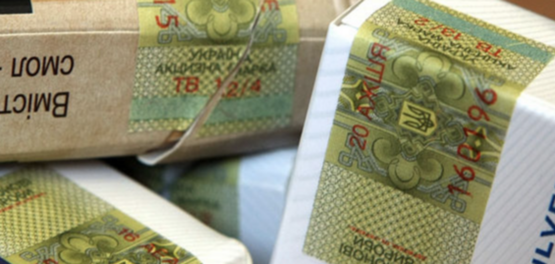 Повернення ЄДАПС: журналісти вважають, що до акцизної схеми можуть бути причетні Арахамія та Шмигаль