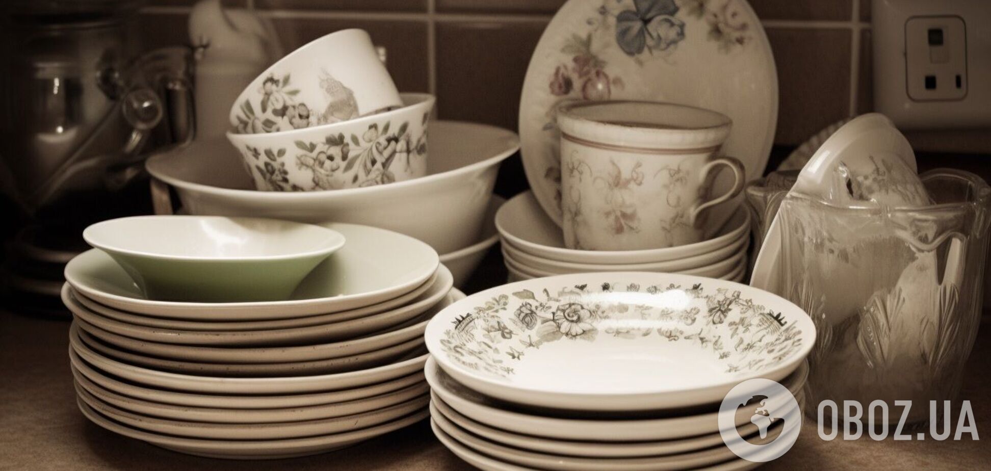 Вдома не можна тримати чужий посуд: про що попереджає прикмета