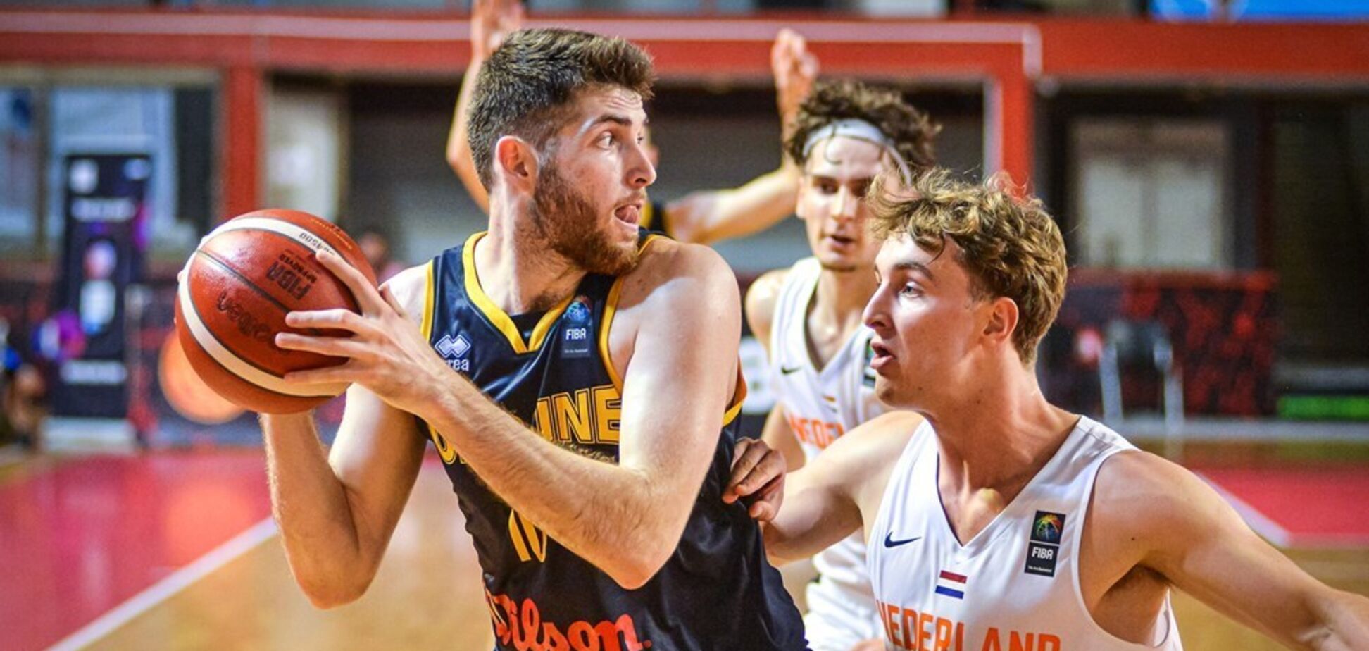 Элита все ближе: украинцы вышли в полуфинал молодежного Евробаскета-2023