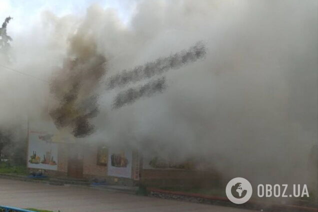 Пожар возник в одном из зданий на территории парка