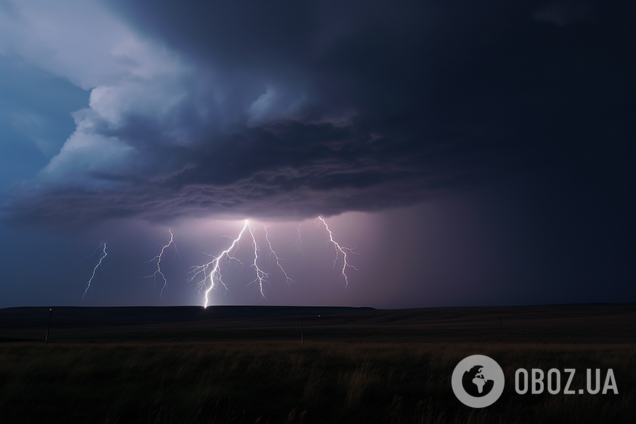 'Боги разгневаны': в Италии во время грозы зафиксировали более 300 молний в минуту. Видео