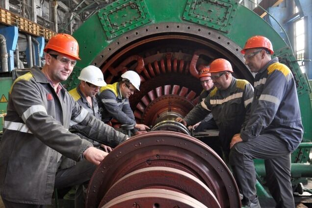 ДТЕК виготовив 10 комбайнів та півмільйона запчастин для ефективної роботи шахт взимку