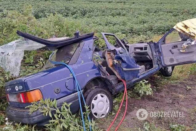 Рятувальники деблокували водія за допомогою спецінструменту