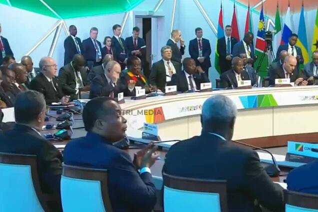 Дружба по-чорному: як африканців заманюють до Росії