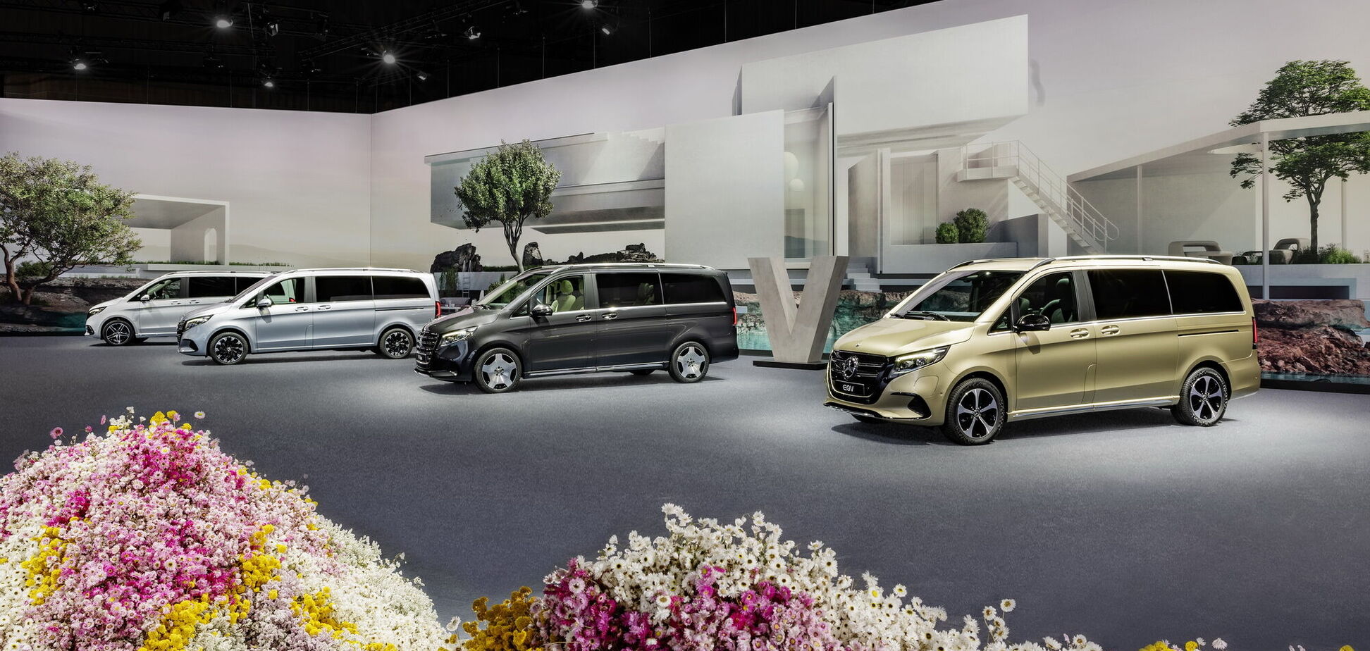 Mercedes-Benz обновил семейство минивенов EQV, V-Class, Vito и eVito