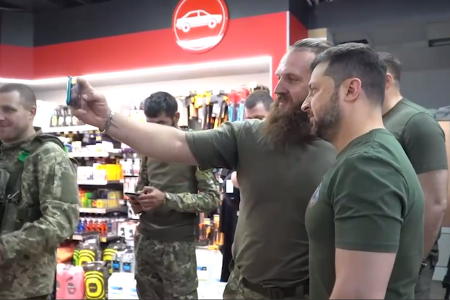 Традиційна кава президента з військовими