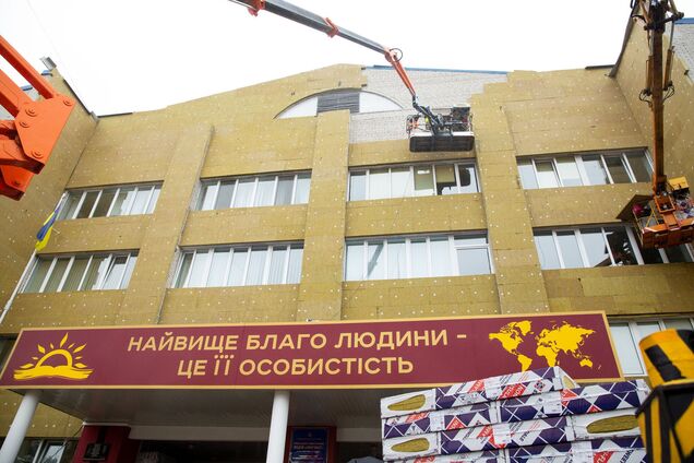 SOCAR по поручению президента Азербайджана утеплит школу в Ирпене