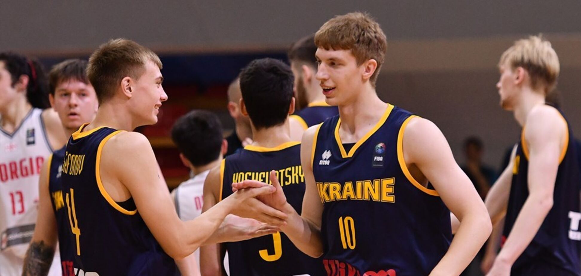 Украинцы с разгромной победы стартовали на молодежном Евробаскете-2023