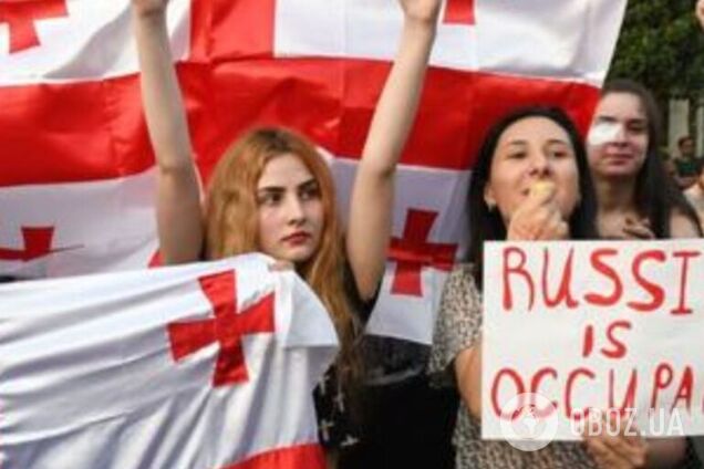 В Батуми еще одного украинца задерживали из-за протеста против лайнера из РФ: детали от МИД