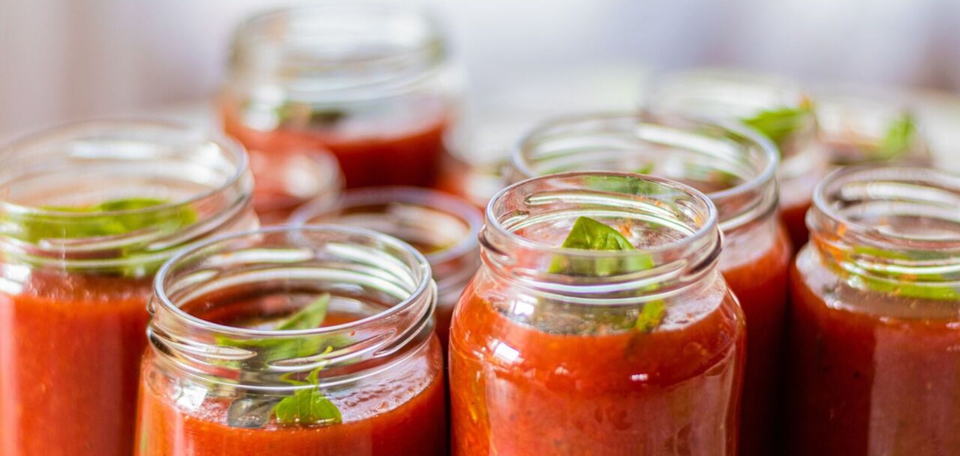 Як приготувати домашній кетчуп з помідорів: найкращий рецепт на зиму