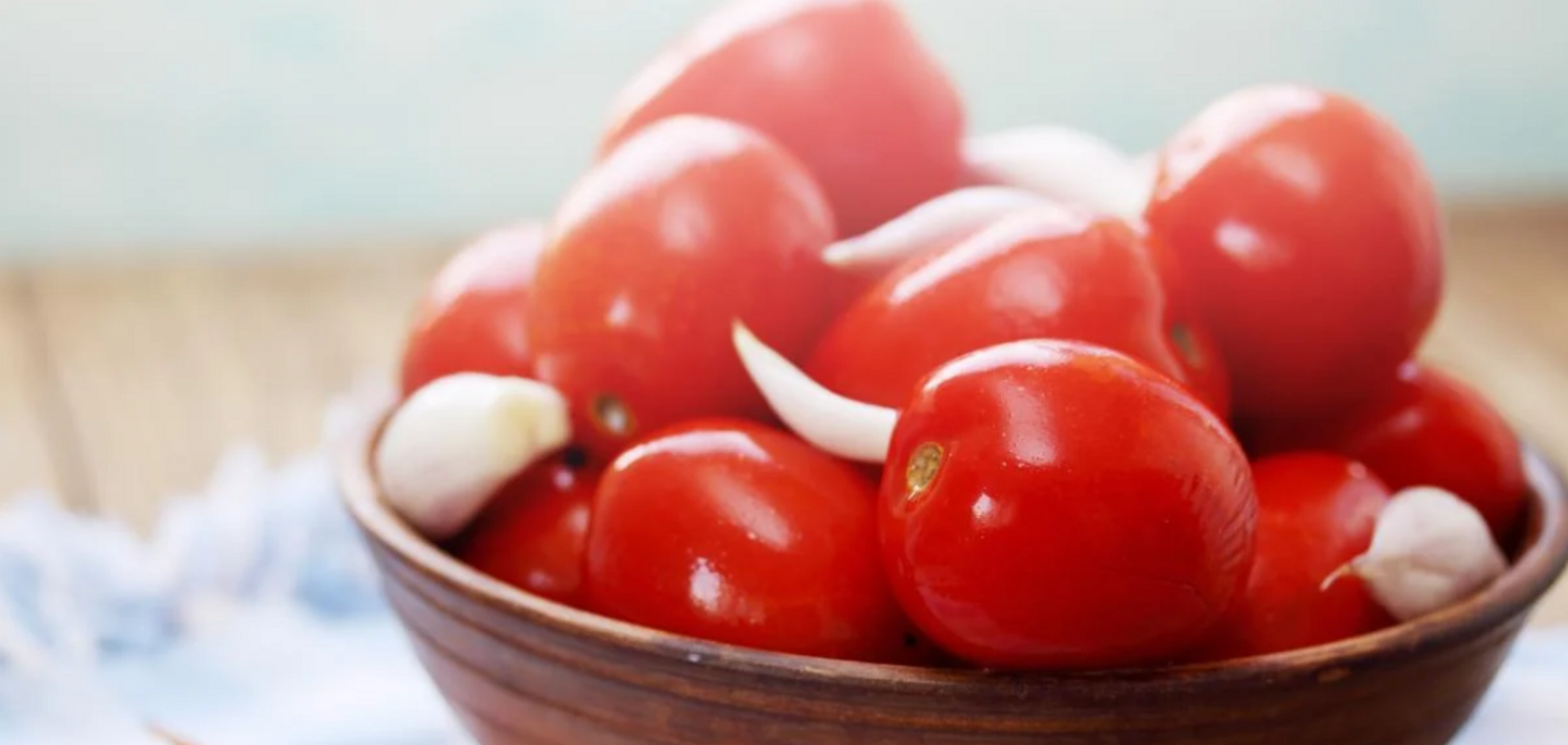 Квашені помідори під капроновою кришкою: готуються без оцту