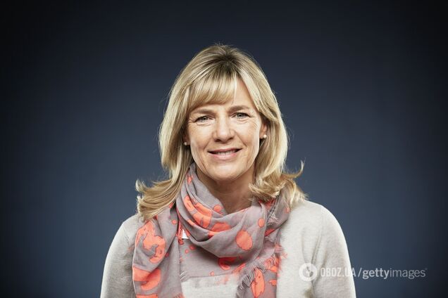 'Бахрома' обтяжує обличчя, підкреслює зморшки та додає віку