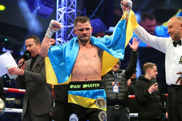 Беринчик победил в чемпионском бою