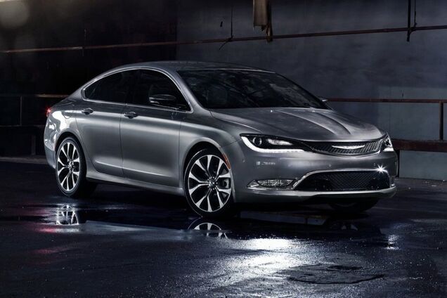 Chrysler 200