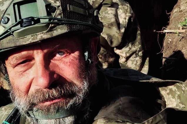 Олег Барна з побратимами, які загинули під час штурму на Донеччині, посмертно нагороджені орденами України