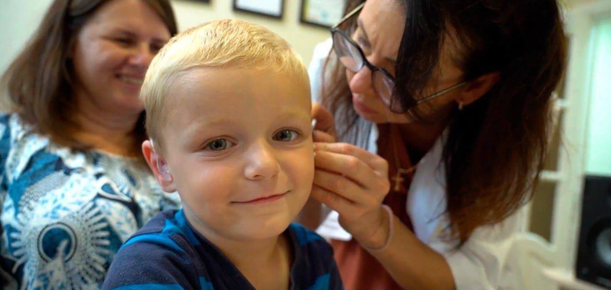 Пятилетний Ваня из Черкасской области получил современные слуховые аппараты от Фонда Рината Ахметова