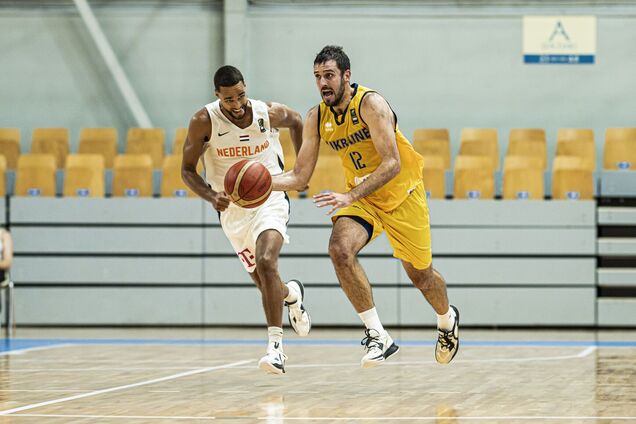 Сборная Украины по баскетболу сыграла секретный матч, который завершили досрочно по необычной причине