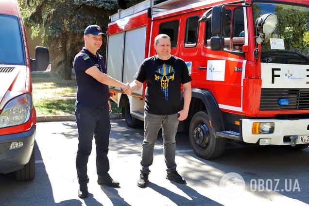 Рятувальники Дніпра отримали пожежну машину та спецавто для тварин – допомога від німецького Кельна