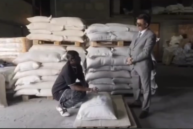 У російському Іркутську зняли расистську рекламу борошна