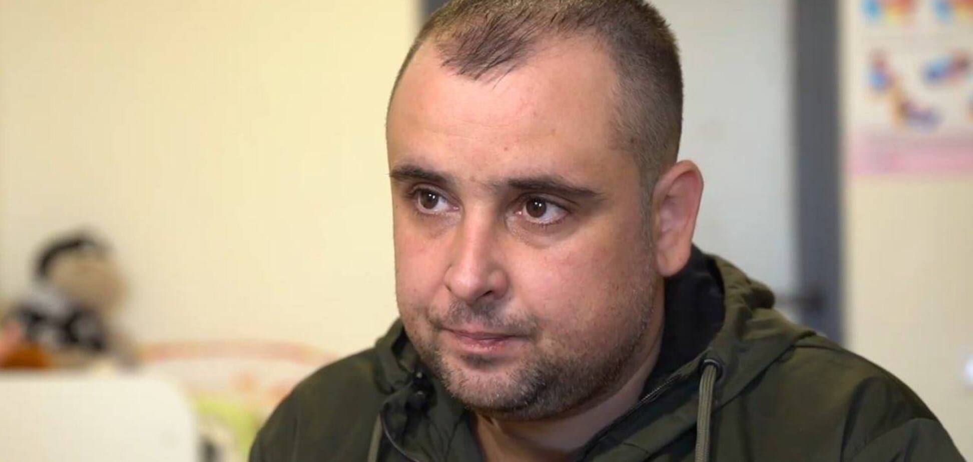 Прорвался в Мариуполь, чтобы спасти бабушку: новая история в Музее 'Голоса Мирных' Фонда Рината Ахметова