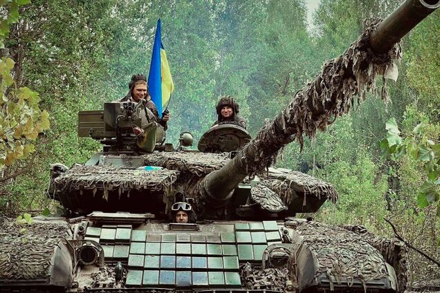 'Инициатива в руках наших воинов': Зеленский показал мощные фото с фронта