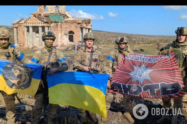 'Украина всегда возвращает свое': появилось фото с украинским флагом в Клещиевке, воины сделали уточнение