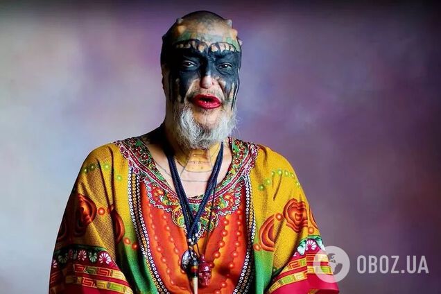 62-річний фінансист зі США з роздвоєним язиком і рогами перетворився на 'безстатевого дракона'. Вражаючі фото