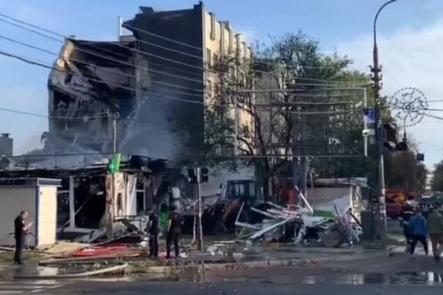 В сети показали последствия обстрела в Черкассах