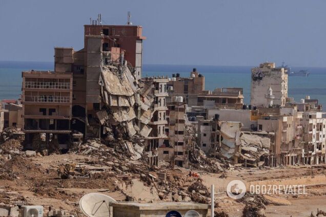 Зруйновані будинки і гори бруду: як виглядає лівійське місто Дерна після затоплення. Фото
