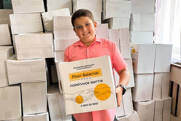 Переселенцы из Луганщины в Новомосковске получили гумпомощь помощь от Фонда Рината Ахметова