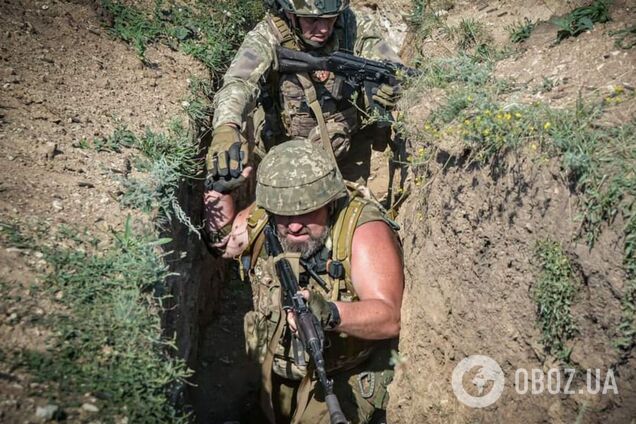 За добу на фронті відбулось 30 бойових зіткнень, знищено два склади БК ворога і пункти управління – Генштаб