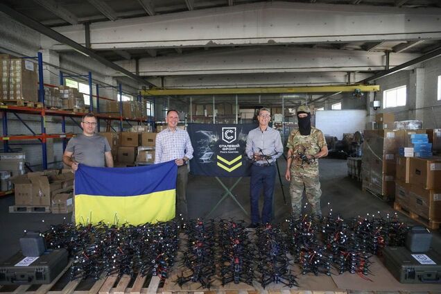 Украинские защитники получили еще 170 дронов от 'Стального фронта'