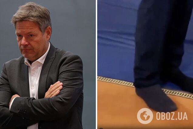 Вице-канцлер Германии во время визита в Оман разулся в мечети и засветил разные носки: конфуз попал на видео