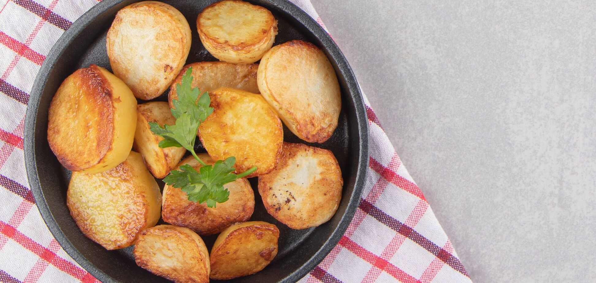 Шеф-повар поделился секретным приемом приготовления жареного картофеля, который делает его непревзойденным