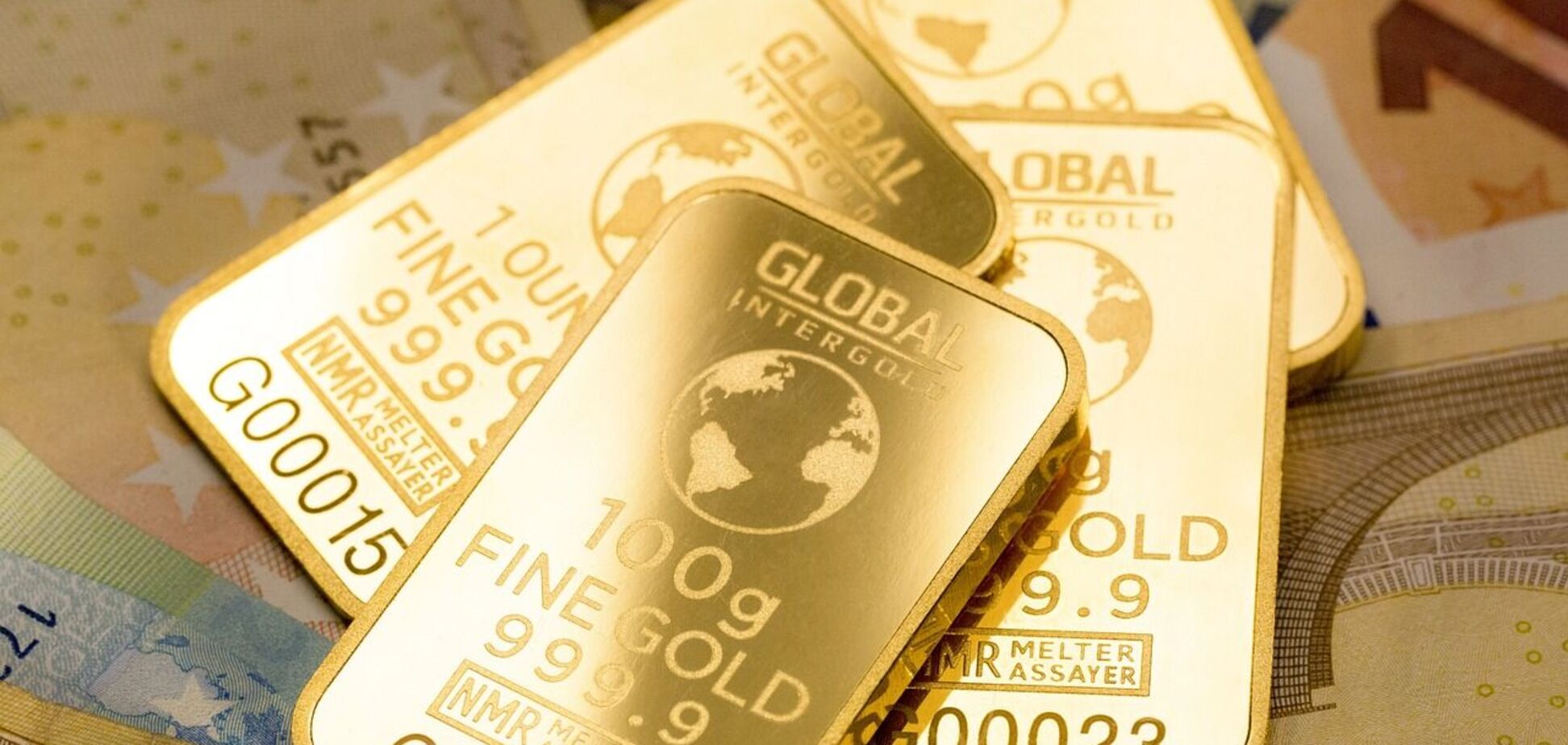 Скільки коштує банківське золото