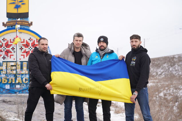 Шпиталь на передовій отримав уже другу 'штучну нирку' від БФ молодіжної ініціативи 'Надія' та партнерів