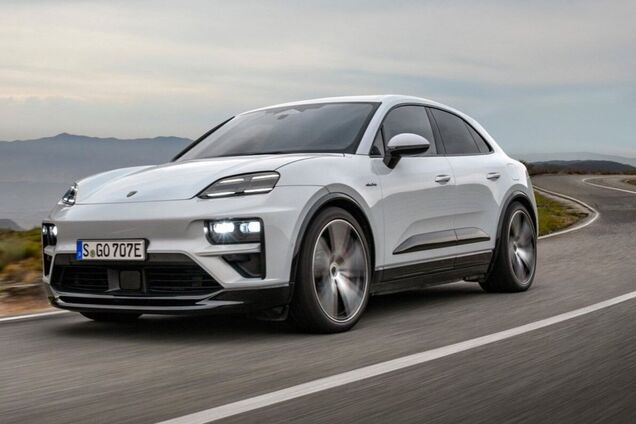 Porsche Macan EV