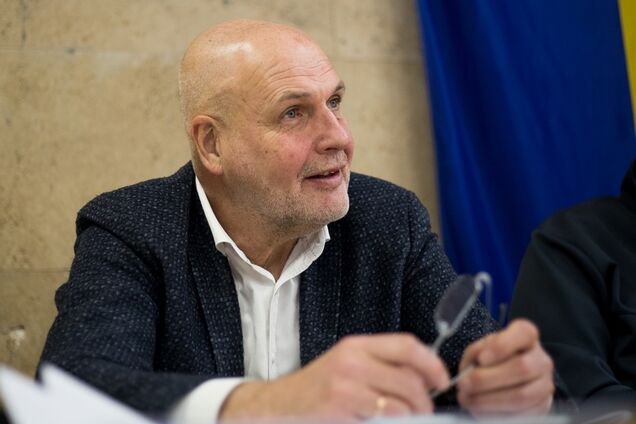 'На первом плане должен быть патриотизм': в ФБУ прокомментировали решение наказывать игроков за неприезд в сборную